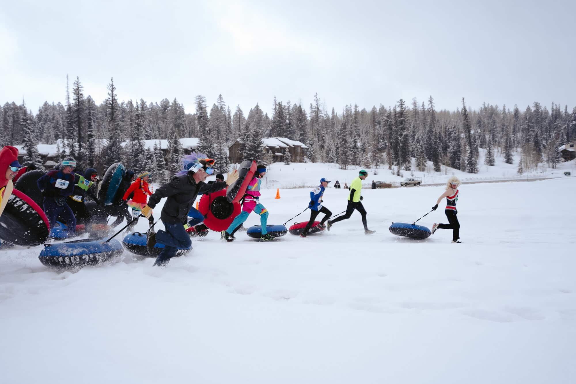 Uncle Clyde's Run and Slide begins with racers battle to get in front of the pack