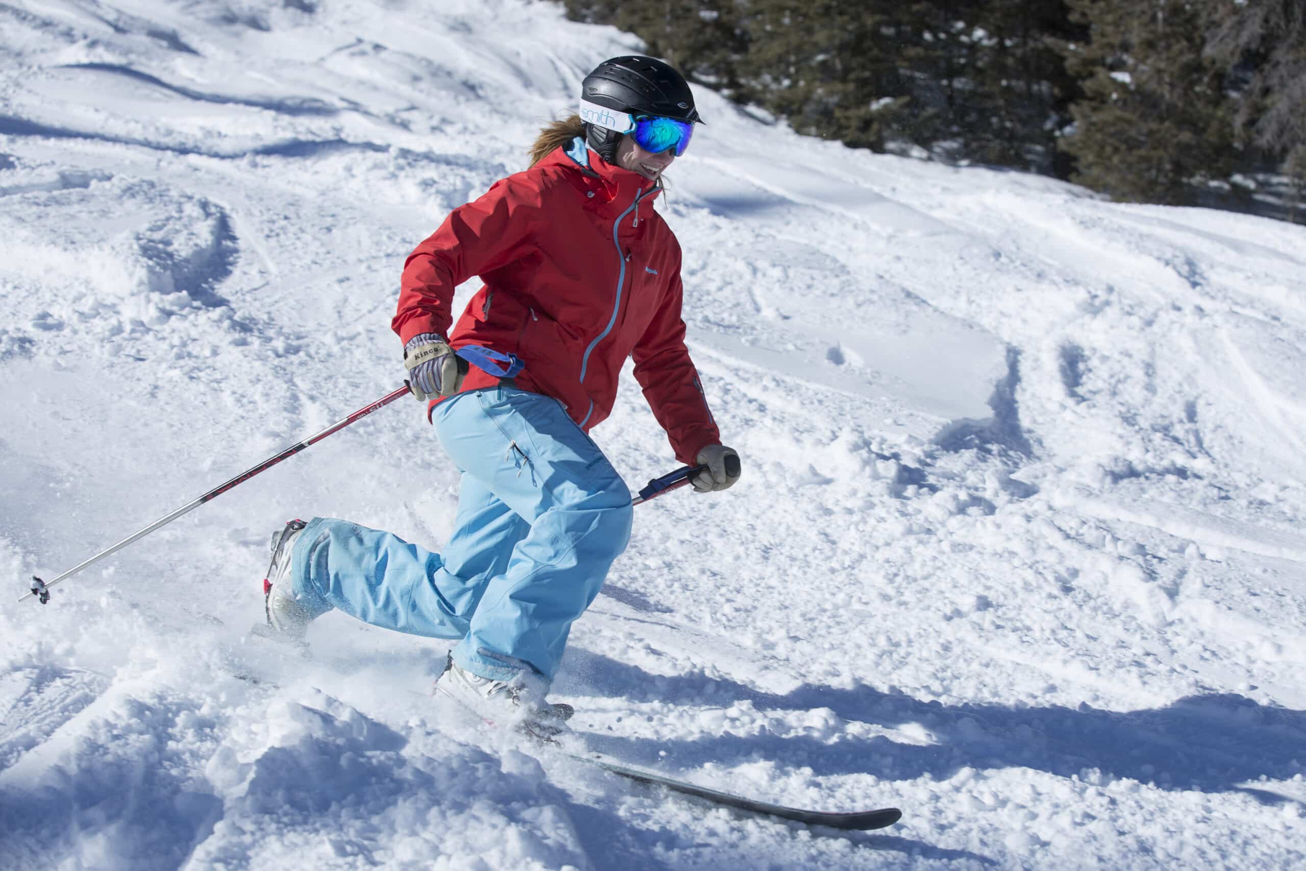 woman telemark skiing