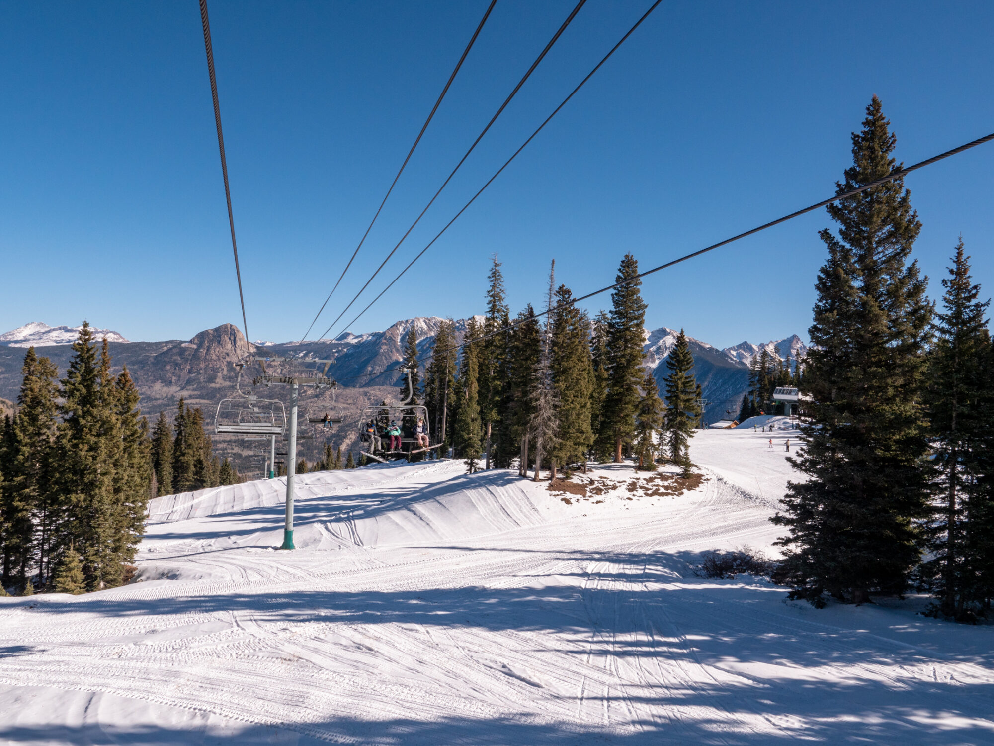 OpeningDaySkiers