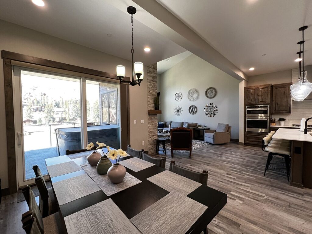 Read more: 99 Travertine Trail